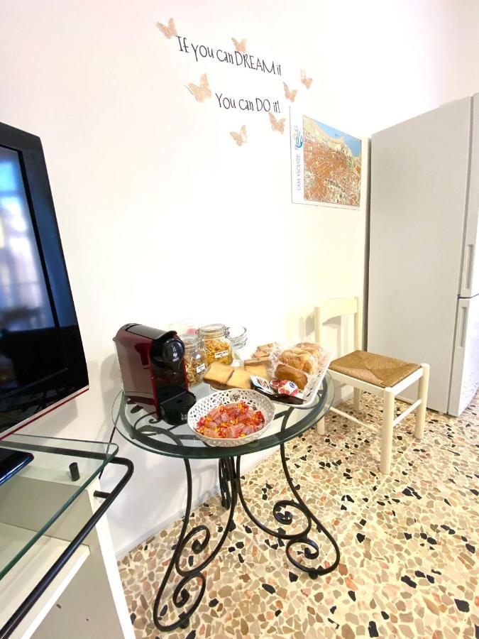 Casa Vacanze R&G La Marra Barletta Esterno foto