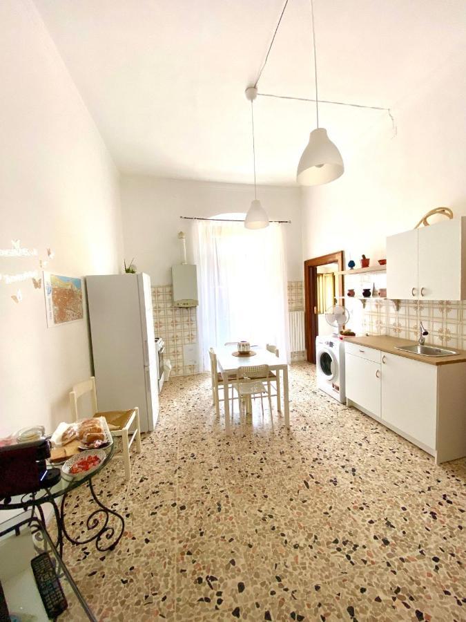 Casa Vacanze R&G La Marra Barletta Esterno foto